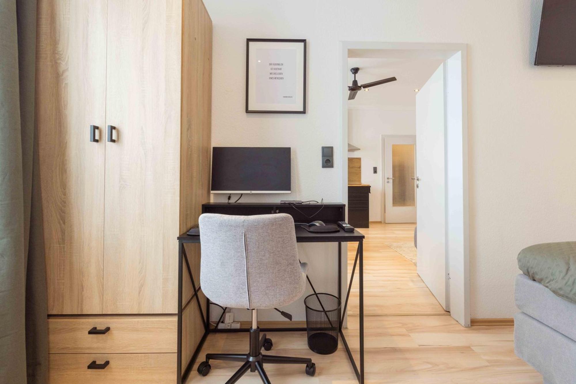 Schillerapartment Hof, Kueche, 24H Digital-Checkin, Parkplatz, Wlan250Mbit Hof  Dış mekan fotoğraf