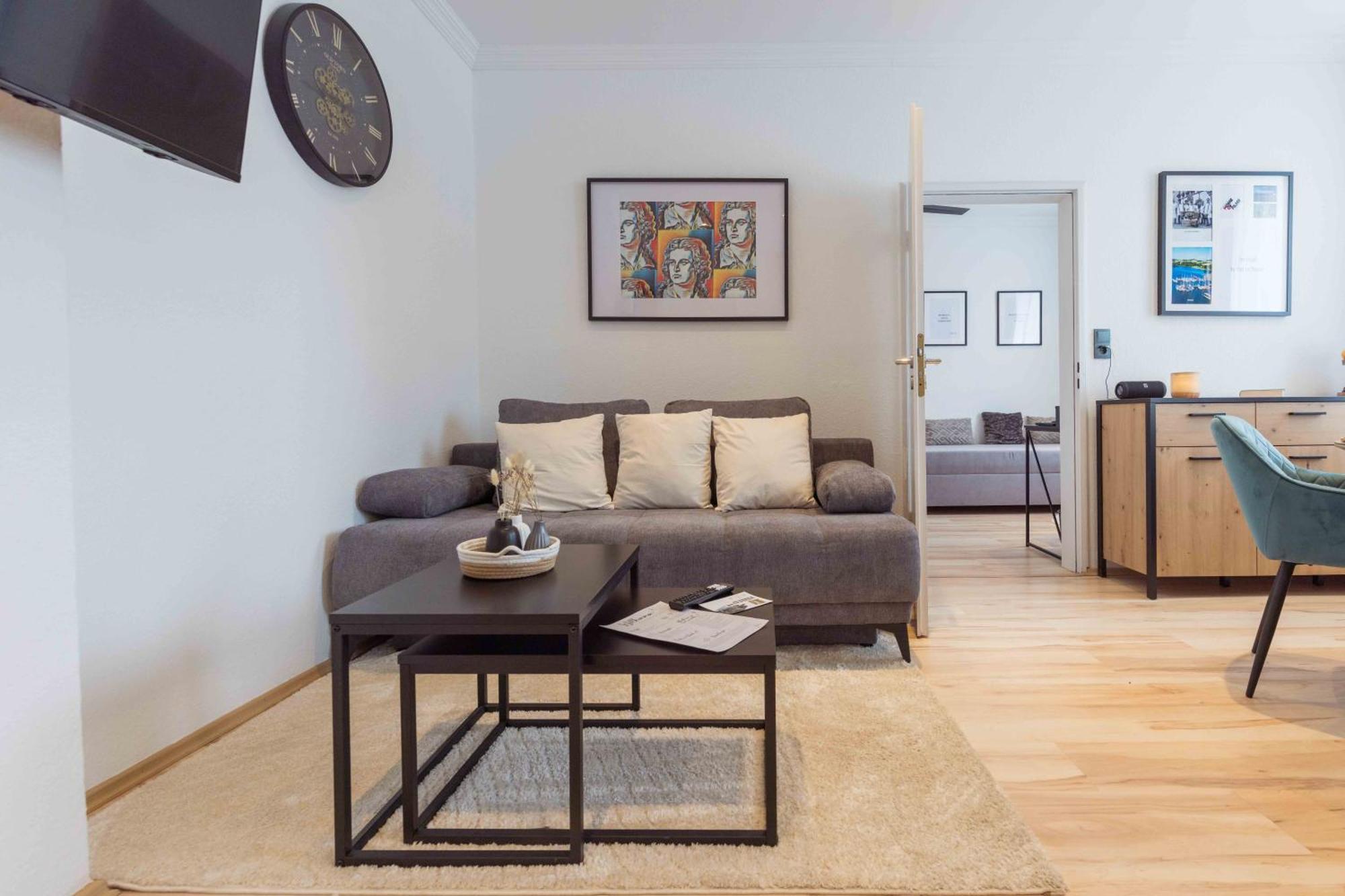 Schillerapartment Hof, Kueche, 24H Digital-Checkin, Parkplatz, Wlan250Mbit Hof  Dış mekan fotoğraf