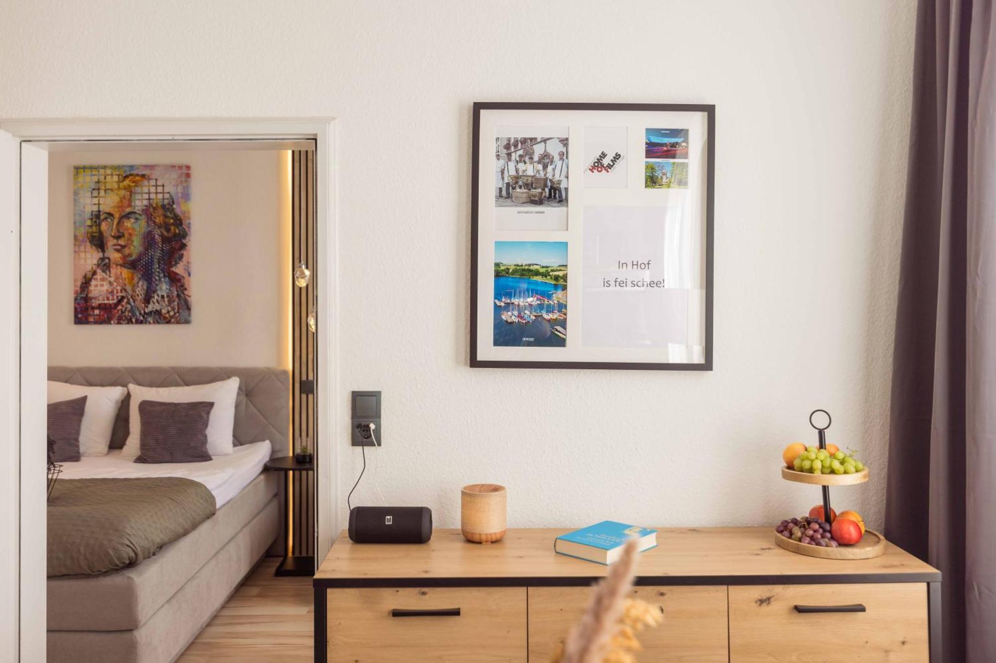 Schillerapartment Hof, Kueche, 24H Digital-Checkin, Parkplatz, Wlan250Mbit Hof  Dış mekan fotoğraf