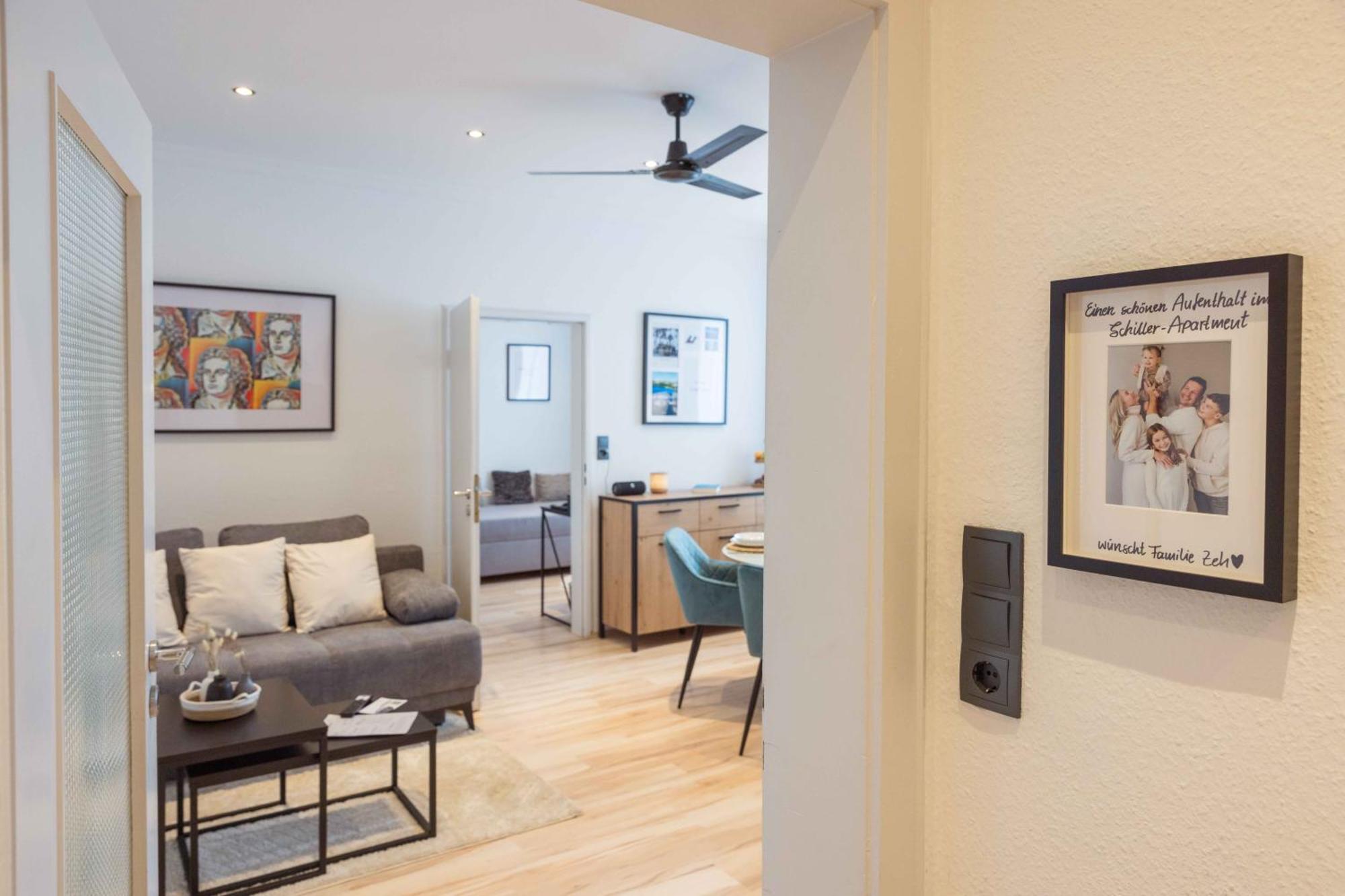Schillerapartment Hof, Kueche, 24H Digital-Checkin, Parkplatz, Wlan250Mbit Hof  Dış mekan fotoğraf