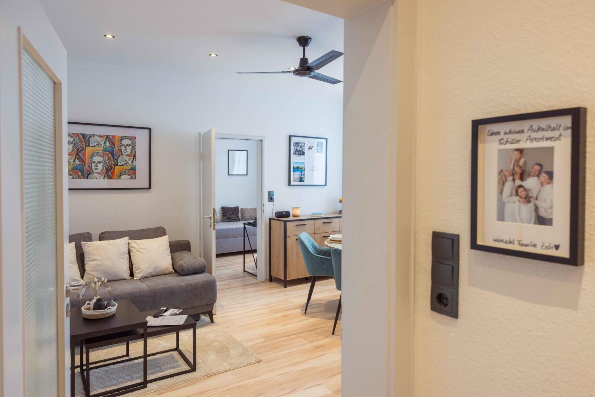 Schillerapartment Hof, Kueche, 24H Digital-Checkin, Parkplatz, Wlan250Mbit Hof  Dış mekan fotoğraf