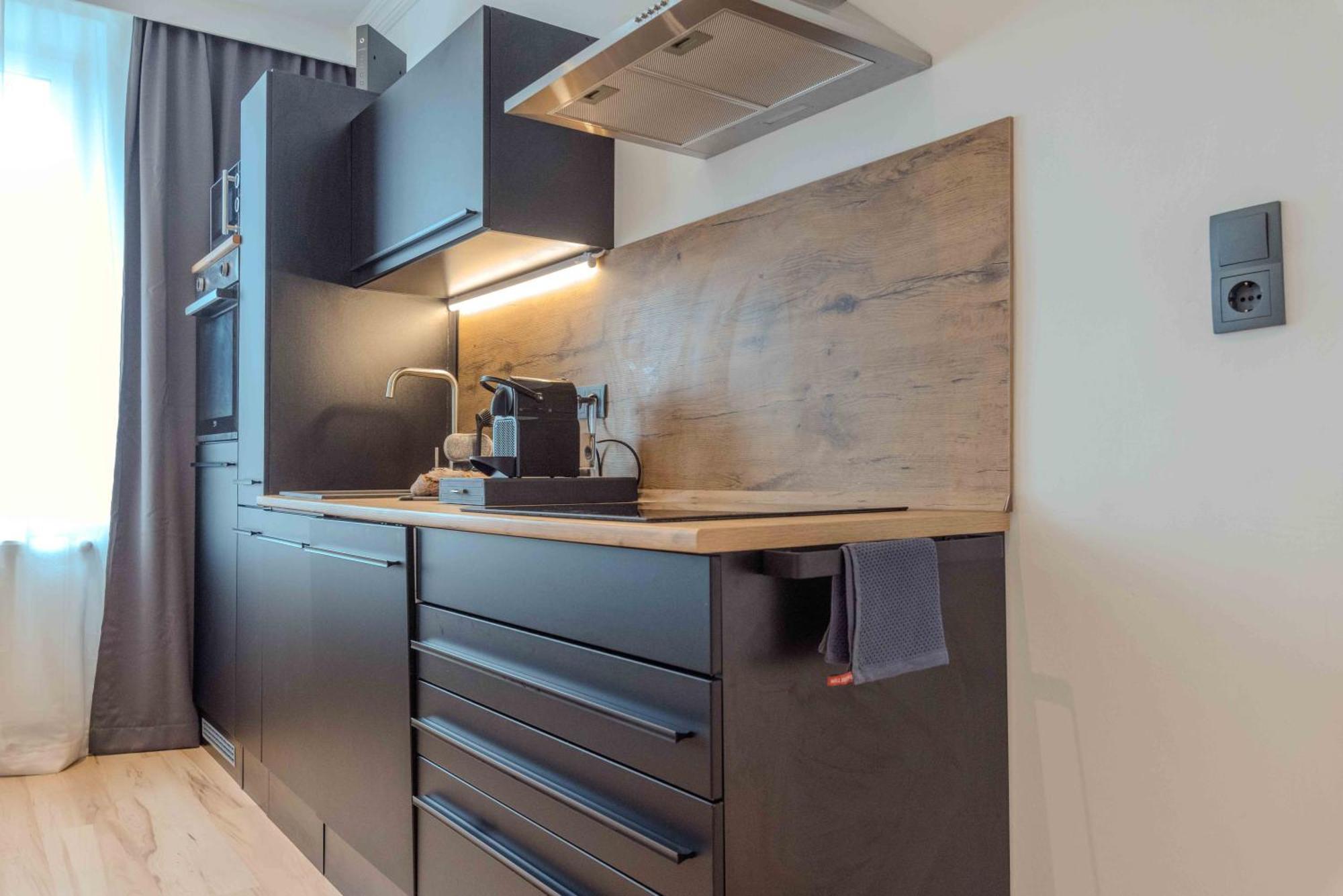 Schillerapartment Hof, Kueche, 24H Digital-Checkin, Parkplatz, Wlan250Mbit Hof  Dış mekan fotoğraf