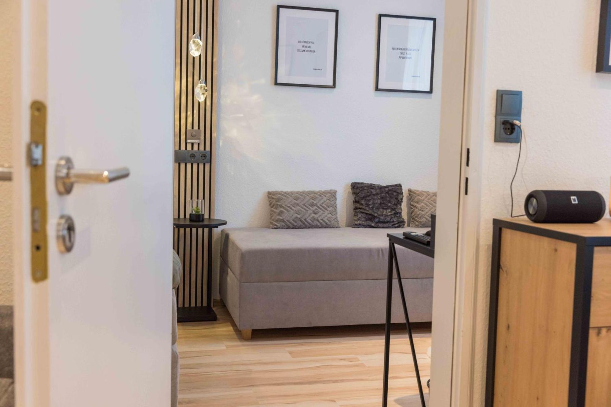 Schillerapartment Hof, Kueche, 24H Digital-Checkin, Parkplatz, Wlan250Mbit Hof  Dış mekan fotoğraf